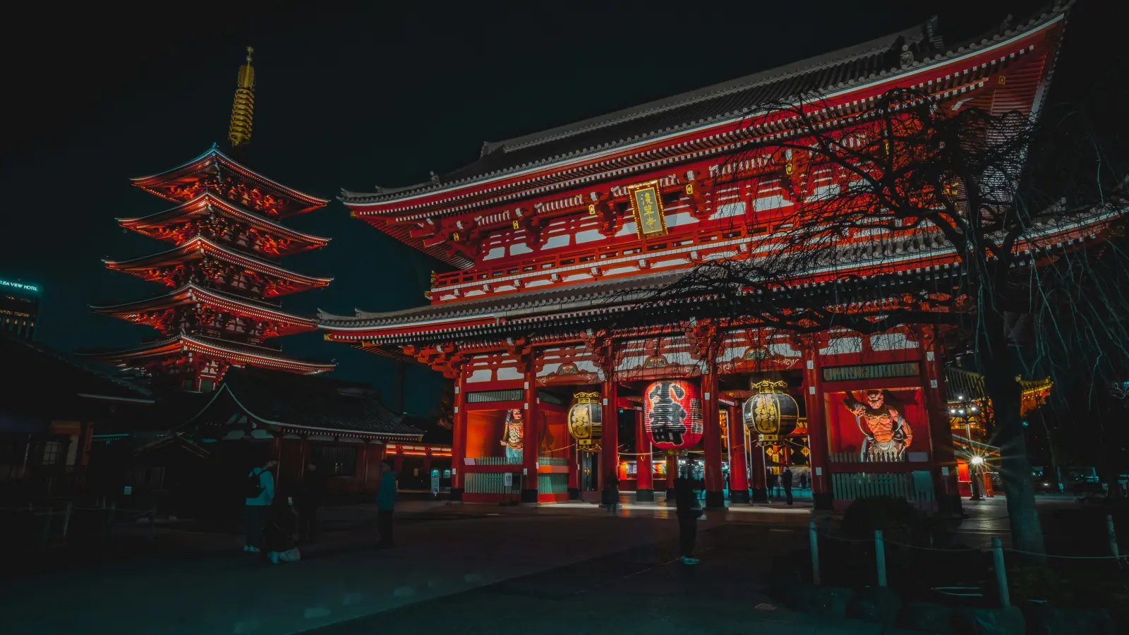 Discover Japan travel guides